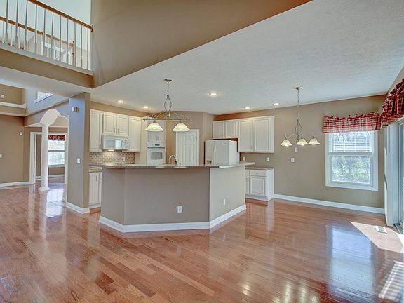 5th image of 2110 Corsican Cir