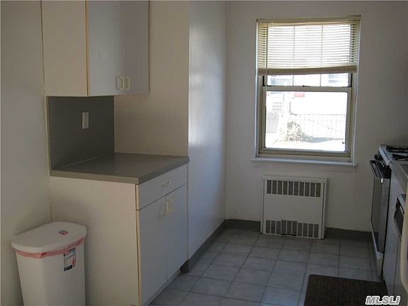 5th image of 324 Post Ave APT 2G