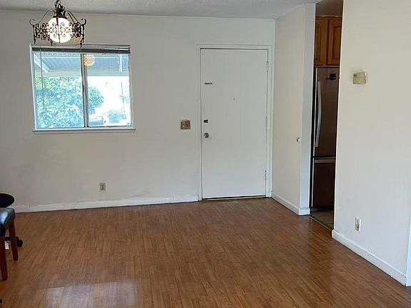 4th image of 2592 Amaryl Dr