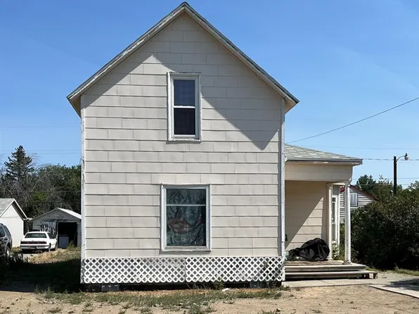 547 N Clark St, Powell, WY 82435