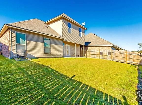 2nd image of 438 Cypress Garden Dr