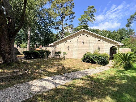 3rd image of 5342 Lawn Arbor Dr