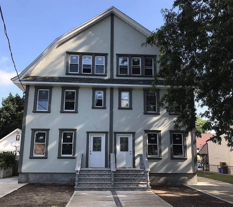2nd image of 85 Gold St