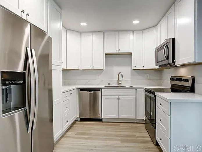 501 N Ditmar St #501F — Photo 11