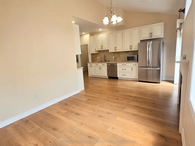 31 Cliveden Pl — Photo 16