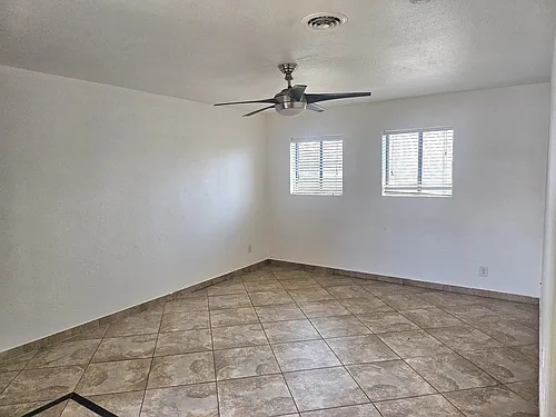 4003 E Moreland St #2 Photo 1