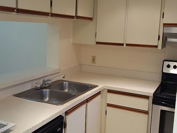 3rd image of 5200 NW 31st Ave APT 85