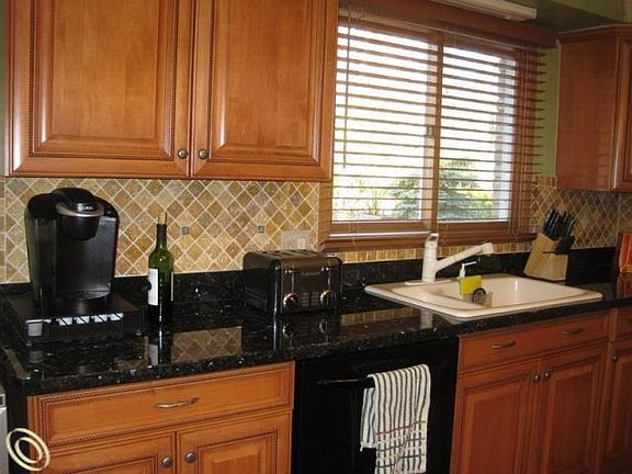 5th image of 4852 Lenomar Ct