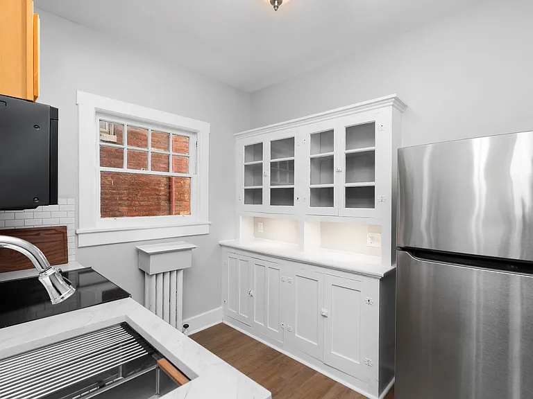 215 E Beverley St #3 — Photo 7