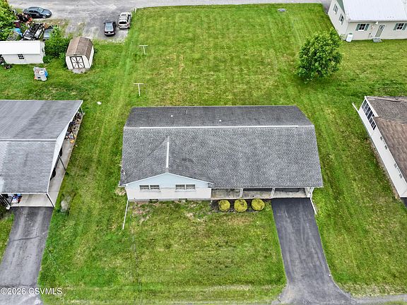 5th image of 124 Vine St