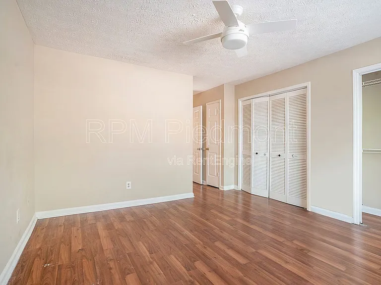 5467 Park Pl S — Photo 13