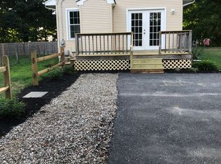 24 Blackbird Rd, South Kingstown, RI 02892