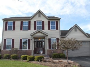 3042 Chalkstone Ave, Elgin, IL 60124