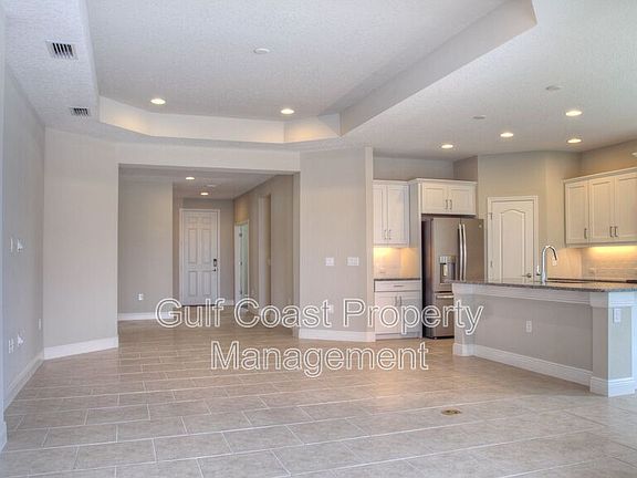 4th image of 16845 Rosedown Gln