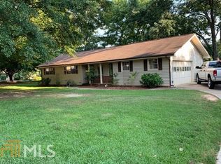 242 Palmetto Rd, Tyrone, GA 30290