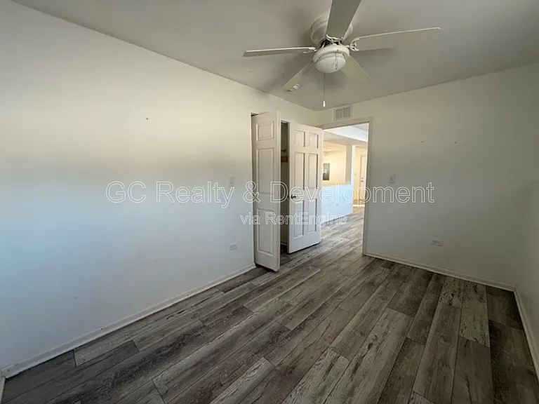 284 W Windsor Ter #2 — Photo 8