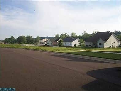 5th image of 795 Creekside Dr