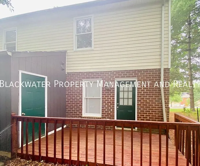109 Aaron Pl #A — Photo 10