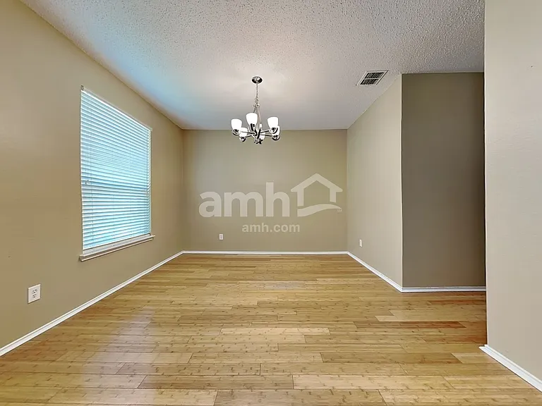 2821 Bentridge Dr — Photo 7