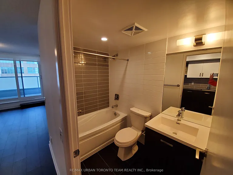 125 Redpath Ave #308 — Photo 5