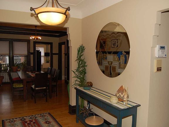 Foyer/Dining Room