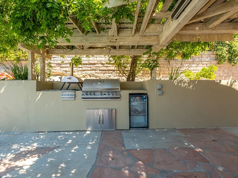 4321 Clear Valley Dr — Photo 56