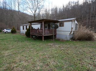 2314 Johnson Crk, Walton, WV 25286