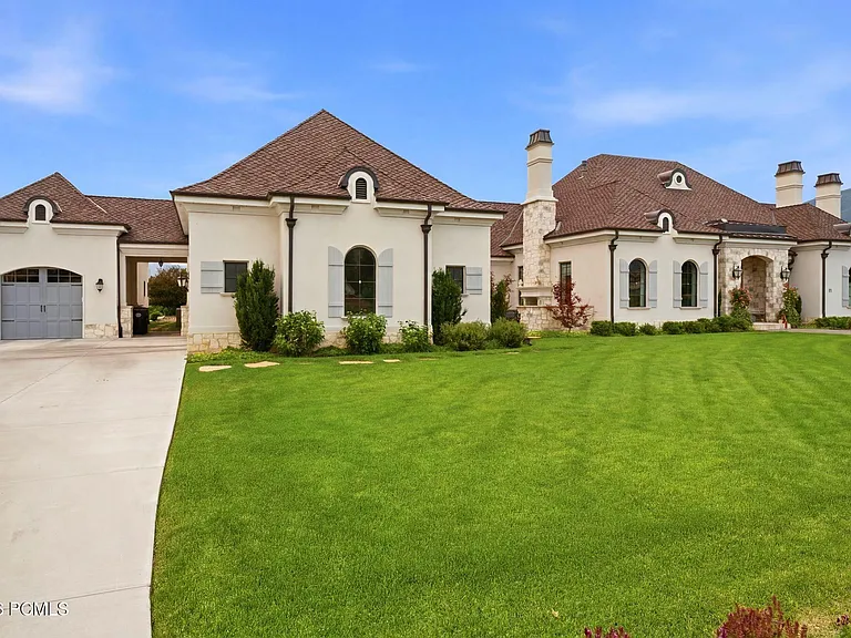 71 W Farm Springs Ln — Photo 88