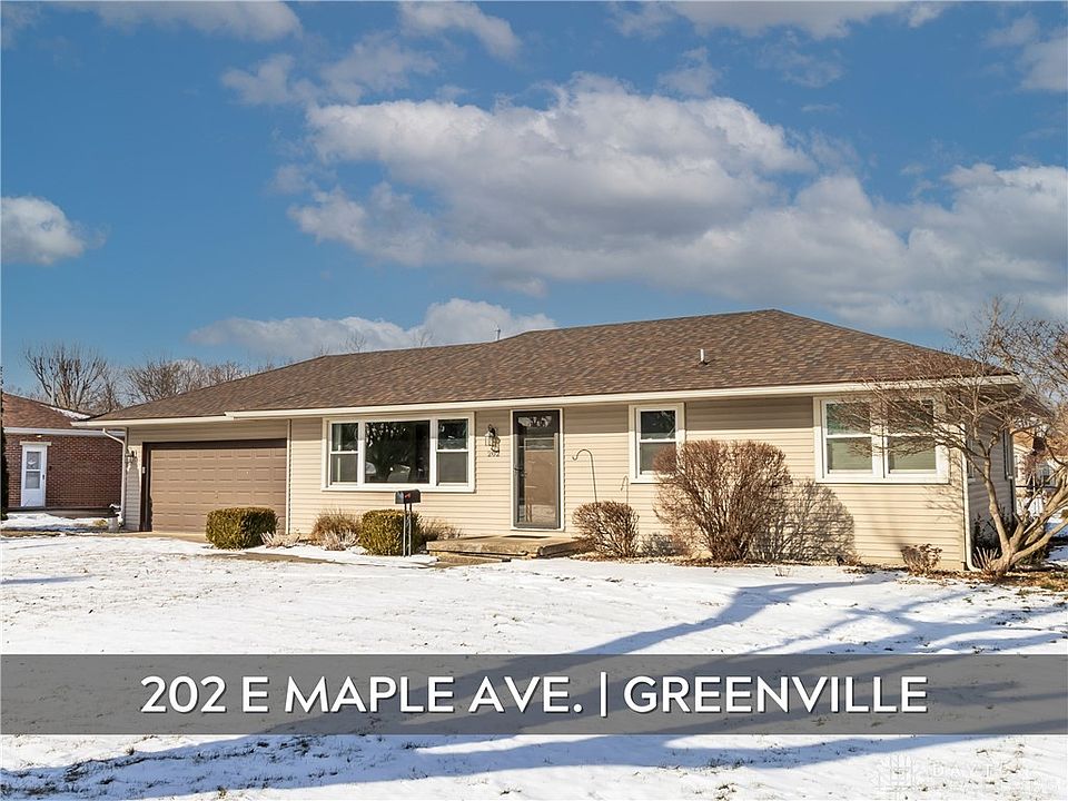 1st image of 202 E Maple Ave