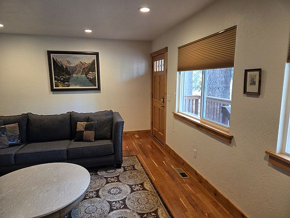 5th image of 768 Zuni St