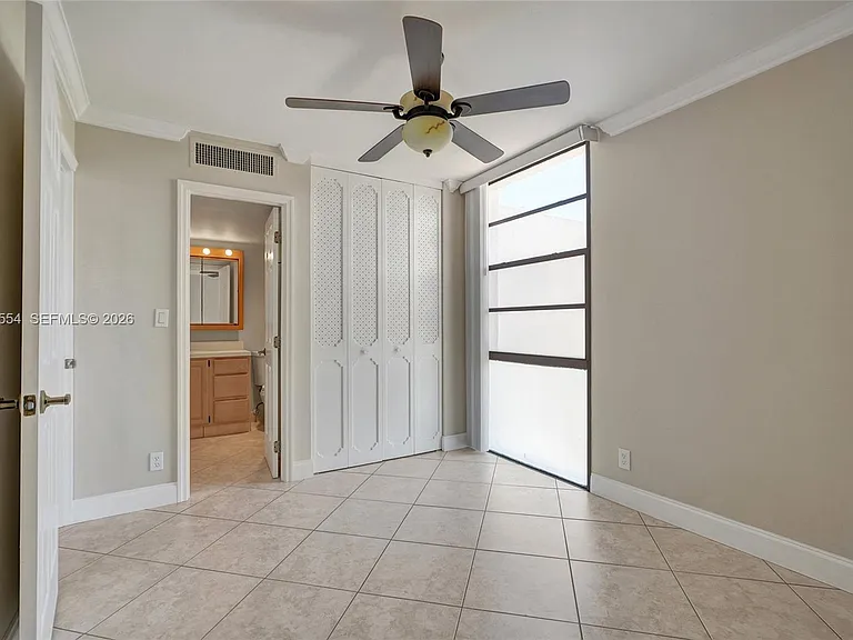 20400 W Country Club Dr #812 — Photo 16