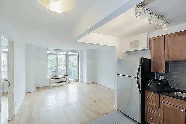 1st image of 196 Stanton St APT 5E
