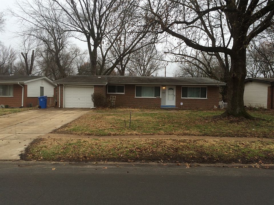 1st image of 2380 N Waterford Dr