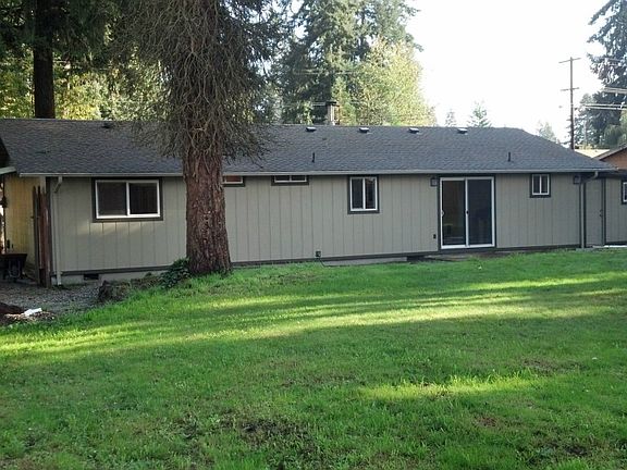 4th image of 1243 Neil St NE