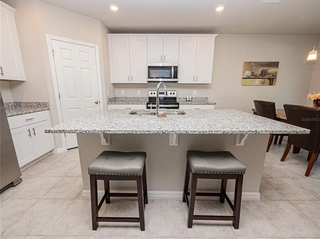 3 bed, 1491 sqft, $2,000 — Photo 2