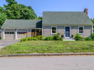 8 White Birch Ln, Portland, ME 04103
