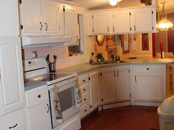 4th image of 1792 Guava Ln