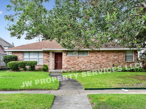 226 Sena Dr, Metairie, LA 70005