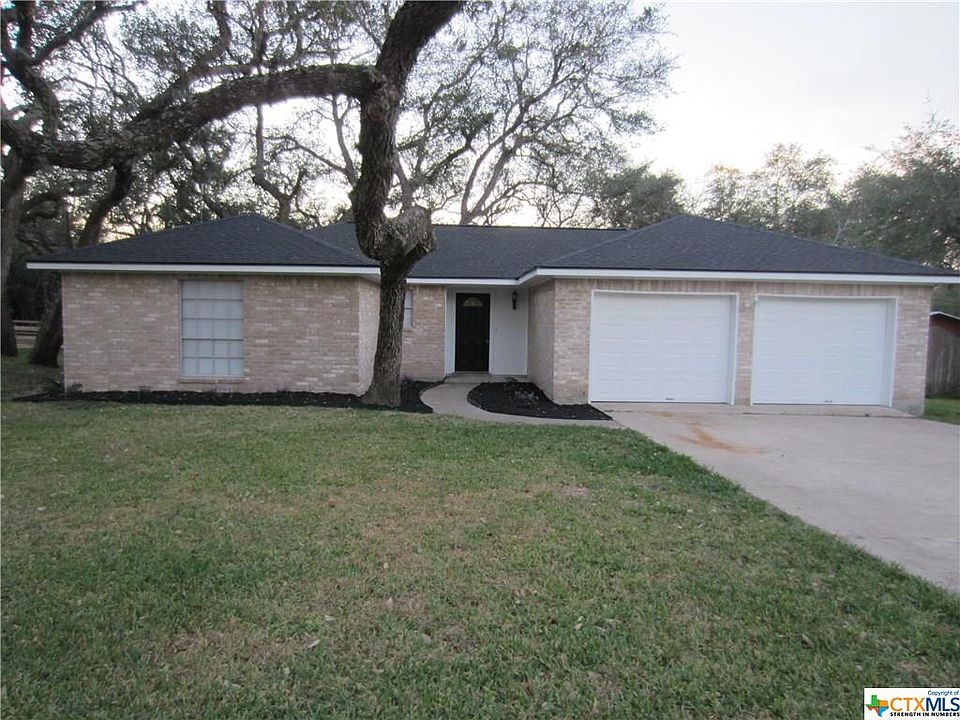 1st image of 211 Acorn Dr