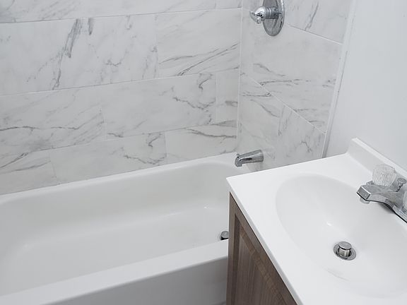 3rd image of 1800 SW 22nd Ave #13