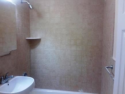 3rd image of 1240 Morrison Ave APT 04L