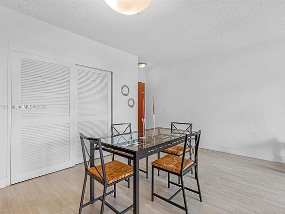 3rd image of 3901 S Ocean Dr APT 5U