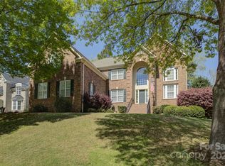 16837 Crosshaven Dr, Charlotte, NC 28278