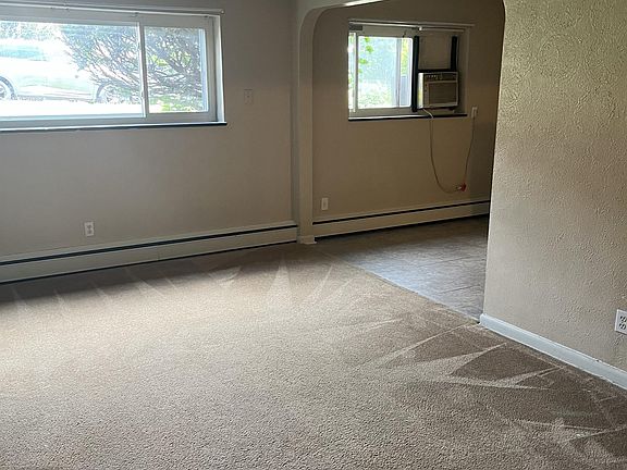 4th image of 910 Cherry Dr #10943572