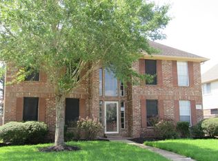 6810 Kemper Dr, Pasadena, TX 77505