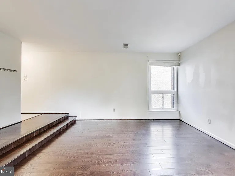 9820 Georgia Ave #301 — Photo 6