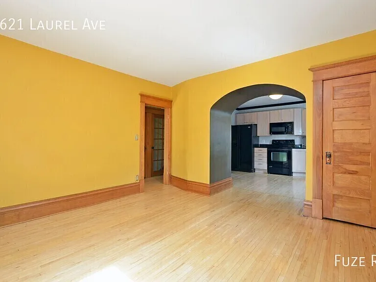1621 Laurel Ave — Photo 9