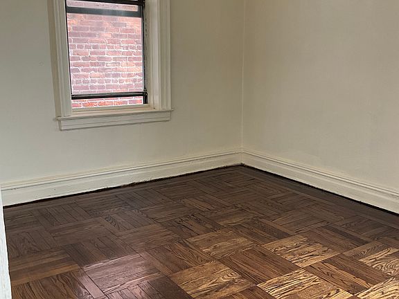 4th image of 2309 65th St Suite 1