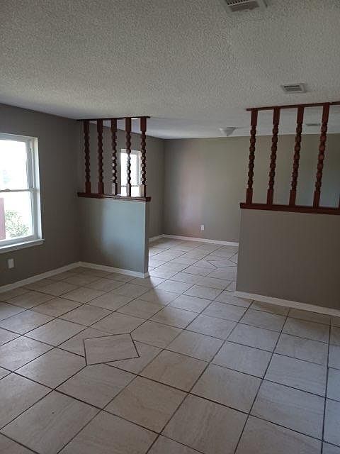 1st image of 4710 Anchor Ln