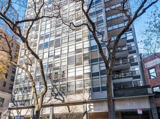 30 E Elm St APT 3D, Chicago, IL 60611